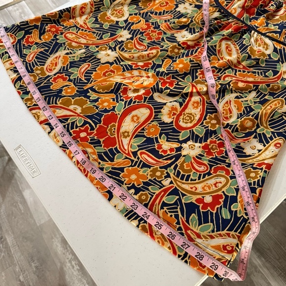 Umgee Paisley Blouse Ruffle Neck Long Sleeve Gold/Navy Satin-like Women’s Medium - Picture 8 of 11